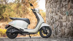 chetak-c2501-right-side-view-5.jpeg