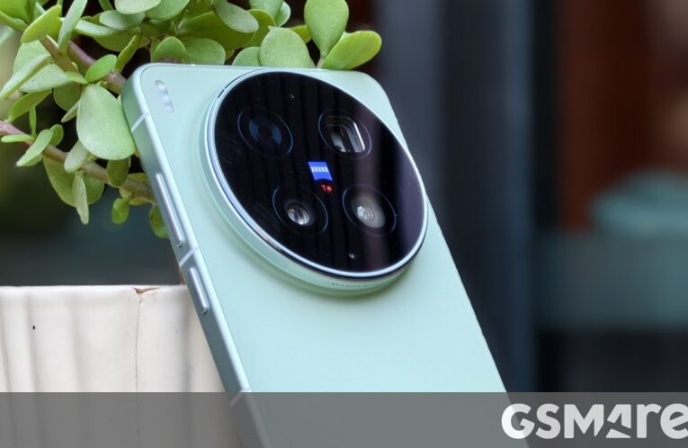 vivo X300 Ultra and X300 FE go on sale in India today