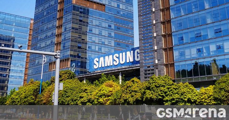 1786160218_gsmarena_000.jpg