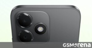 1789530741_gsmarena_00.jpg